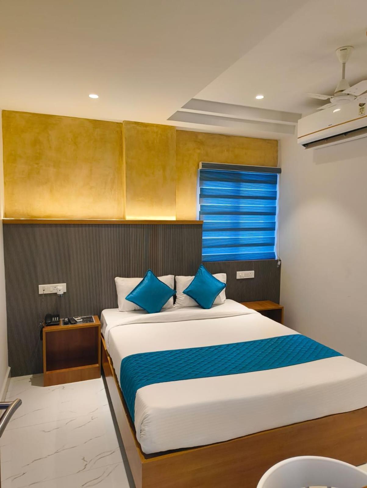 Hotel La Premier Hyderabad Exterior foto